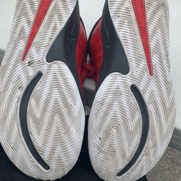 Youth Nike team hustle shoes - Picture 4 of 4